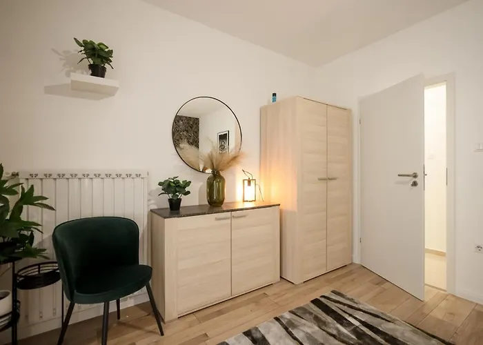 Moonlight Premium * Budapest